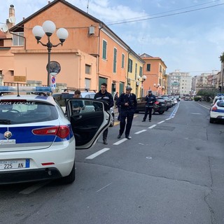 Albenga, arrestato dalla polizia locale ucraino in possesso di documenti falsi