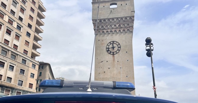 Tenta di dare uno schiaffo ad un bambino e alla mamma e colpisce con un calcio un cane. Il genitore: "Sto ancora tremando di paura" Tenta di dare uno schiaffo ad un bambino e alla mamma e colpisce con un calcio un cane. Il genitore: "Sto ancora tremando di paura"