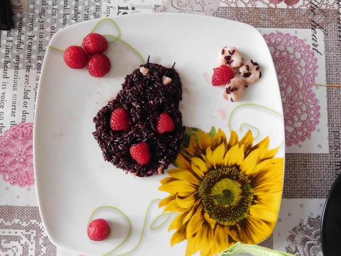 La videoricetta di oggi: coccinella al contrario al lampone La videoricetta di oggi: coccinella al contrario al lampone