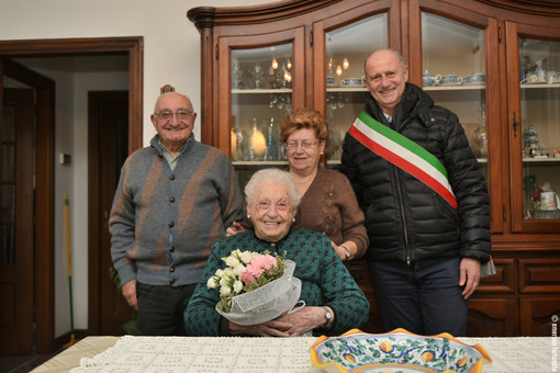 Alassio, 101 candeline per Giovanna Lorenzati