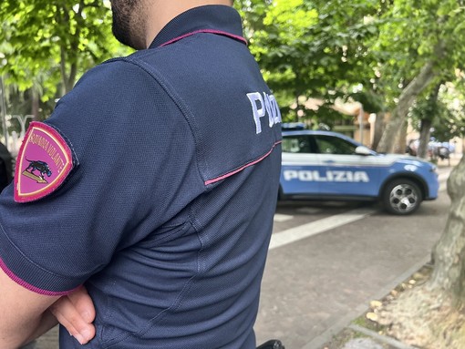 Polizia di Stato, controlli nel savonese: sette persone segnalate all'Autorità Giudiziaria e un ammonimento per violenza domestica Polizia di Stato, controlli nel savonese: sette persone segnalate all'Autorità Giudiziaria e un ammonimento per violenza domestica