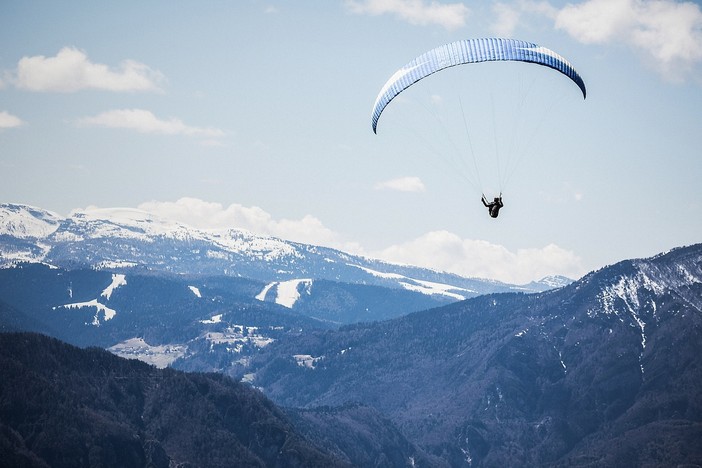 parapendio tra Liguria e dintorni liveinup