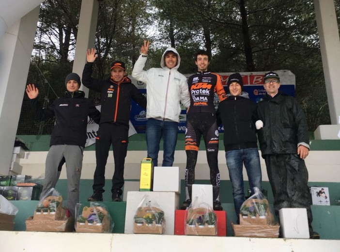 Serena Calvetti vince a Laigueglia con la sua bike Serena Calvetti vince a Laigueglia con la sua bike