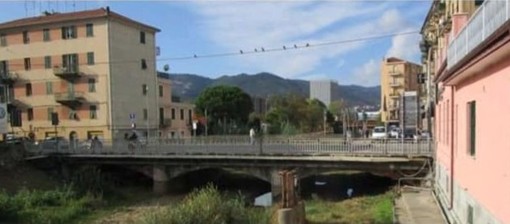 Demolizione e ricostruzione del ponte sul Segno: senso unico di marcia in via Caduti per la Libertà Demolizione e ricostruzione del ponte sul Segno: senso unico di marcia in via Caduti per la Libertà