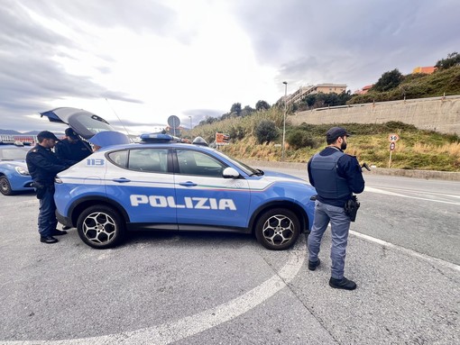 Polizia di Stato, violenza di genere e sicurezza: 33 provvedimenti emessi ad aprile Polizia di Stato, violenza di genere e sicurezza: 33 provvedimenti emessi ad aprile