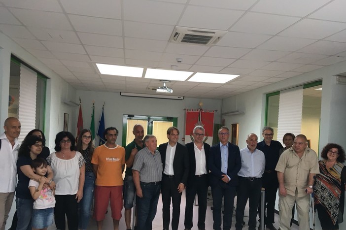 Quiliano, il comune e la Regione consegnano le chiavi per 9 nuove case popolari Quiliano, il comune e la Regione consegnano le chiavi per 9 nuove case popolari