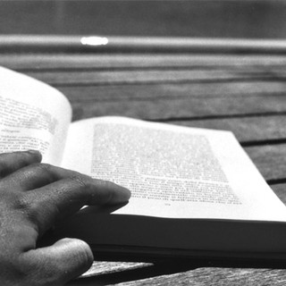 Finale: Rinaldi presenta il libro “Anatomia della fame”