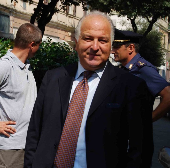 Savona: il questore ordina controlli in darsena, fermate 100 persone Savona: il questore ordina controlli in darsena, fermate 100 persone