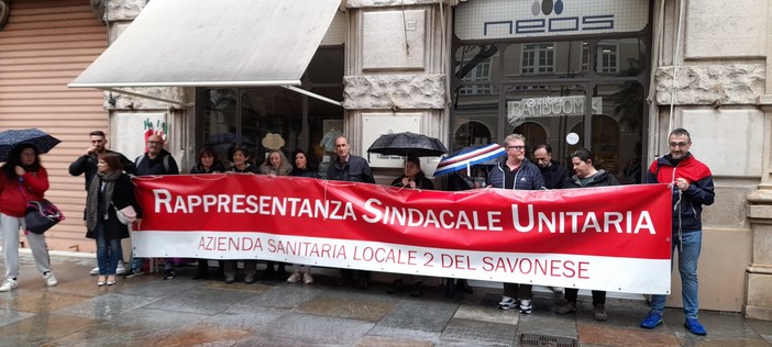 Mancano operatori sociosanitari, la Rsu: "Siamo seriamente preoccupati". Apertura dell'Asl2 su possibili ulteriori assunzioni