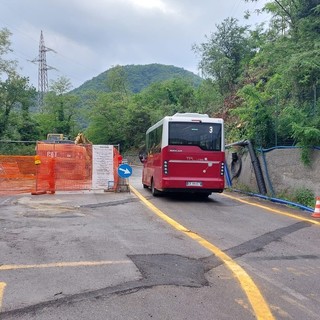 Frana sulla Sp12 del Santuario, col senso unico alternato Tpl Linea modifica la "Linea 3"