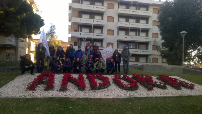 Dal ponte Morandi al confine di Ventimiglia, il cammino di Repubblica Nomade tocca la Ligura (foto) Dal ponte Morandi al confine di Ventimiglia, il cammino di Repubblica Nomade tocca la Ligura (foto)