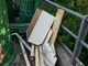 Finale Ligure, "Si prega di non abbandonare rifiuti": a pochi centimetri di distanza spazzatura abbandonata illegalmente Finale Ligure, "Si prega di non abbandonare rifiuti": a pochi centimetri di distanza spazzatura abbandonata illegalmente