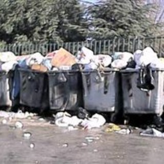 Aimeri non avrebbe pagato Ecosavona. Sui rifiuti Alassio e Ceriale rischiano l'"effetto-Napoli"