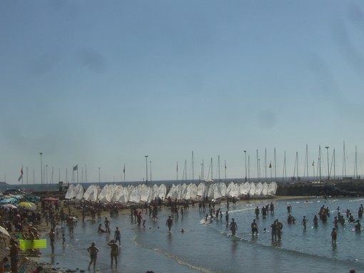 Una bella due giorni di vela nelle acque di Diano Marina: in gara ben 97 bambini Una bella due giorni di vela nelle acque di Diano Marina: in gara ben 97 bambini