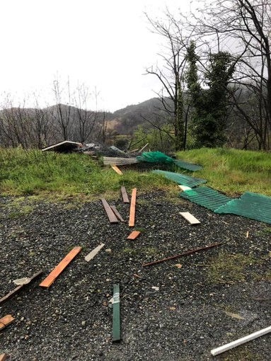 Rifiuti abbandonati ad Albenga: il sindaco dice basta