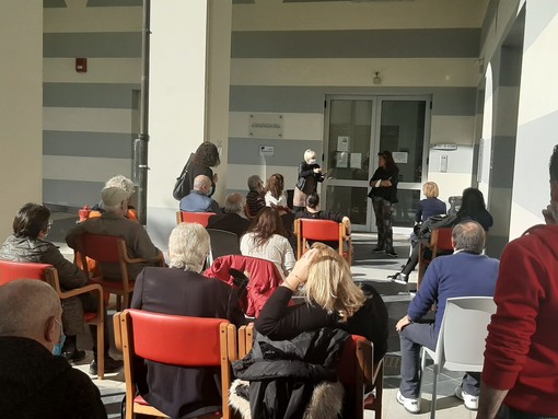 Rsa Noceti di Savona diventa Centro Covid, i parenti dei pazienti: "Non muoiono per il virus ma di depressione?". Opere Sociali: "Non sarà una esperienza traumatica" Rsa Noceti di Savona diventa Centro Covid, i parenti dei pazienti: "Non muoiono per il virus ma di depressione?". Opere Sociali: "Non sarà una esperienza traumatica"