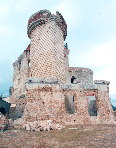 Nasce la Fondazione del Finale, per la valorizzazione dei monumenti cittadini Nasce la Fondazione del Finale, per la valorizzazione dei monumenti cittadini