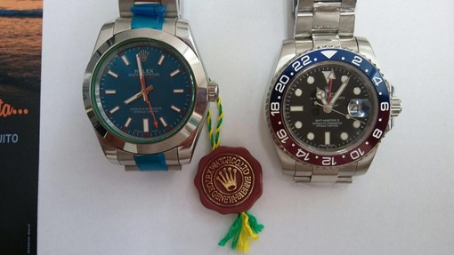 Alassio, acquista due Rolex in spiaggia: sequestro e multa da parte della Polizia Municipale Alassio, acquista due Rolex in spiaggia: sequestro e multa da parte della Polizia Municipale