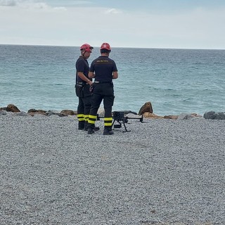 Savona, utilizzati anche i droni per le ricerche del 20enne scomparso. Al momento operazioni sospese (FOTO e VIDEO) Savona, utilizzati anche i droni per le ricerche del 20enne scomparso. Al momento operazioni sospese (FOTO e VIDEO)