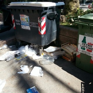 Porta a porta obbligatorio per i negozi di Finale: multe in arrivo per chi conferisce nelle isole ecologiche