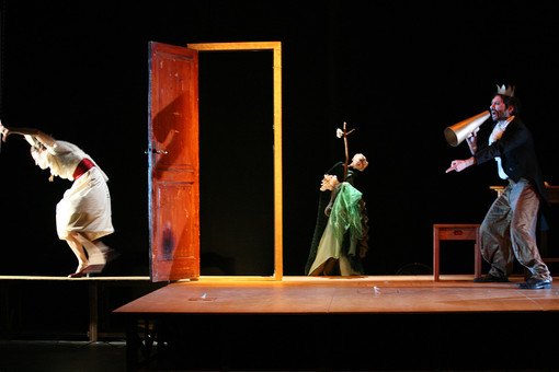 Il Teatro del Piccione con &quot;Rosaspina&quot; apre la Kronostagione-ragazzi al Teatro Ambra