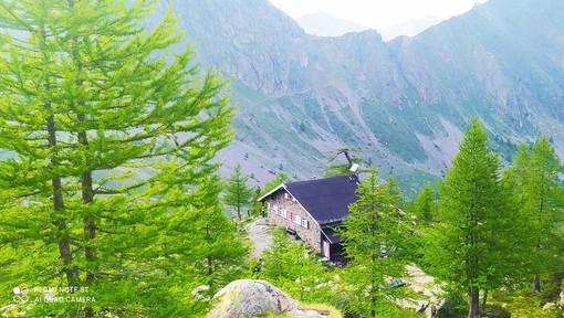 Tra storia e vie di arrampicata, il rifugio Zanotti, custodito da Gianfranco Caforio del Cai ligure di Genova (VIDEO)
