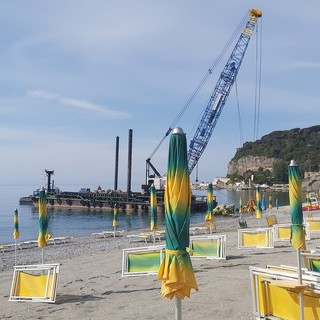 Celle, rimossi i massi dal rio Santa Brigida, verranno utilizzati nei pressi del molo