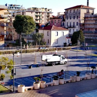 Terminata la ripiantumazione in piazza Caduti sul Lavoro a Borghetto Santo Spirito Terminata la ripiantumazione in piazza Caduti sul Lavoro a Borghetto Santo Spirito