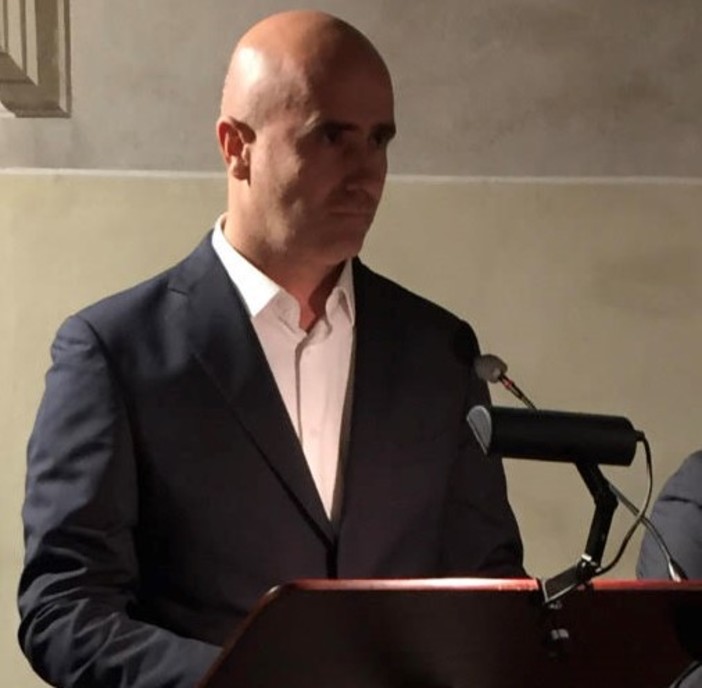 Il consigliere Roberto Tomatis: "Albenga non ha bisogno di nuove antenne 5G" Il consigliere Roberto Tomatis: "Albenga non ha bisogno di nuove antenne 5G"