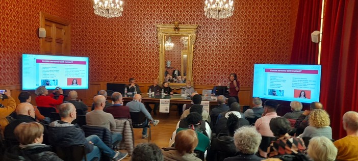 Savona, in provincia i residenti di origine straniera sono il 9,8% della popolazione Savona, in provincia i residenti di origine straniera sono il 9,8% della popolazione