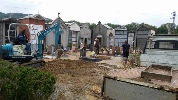 Iniziate le esumazioni nel camposanto di Rocchetta