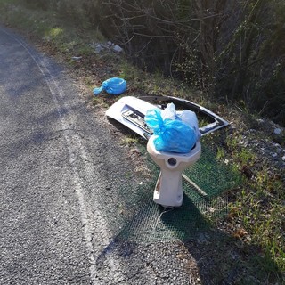 Calice: guerra aperta agli "zozzoni". Basta con gli abbandoni di rifiuti a Ca' del Moro