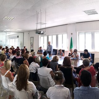 Andora: l'amministrazione comunale incontra i docenti e li aggiorna sui lavori alle scuole