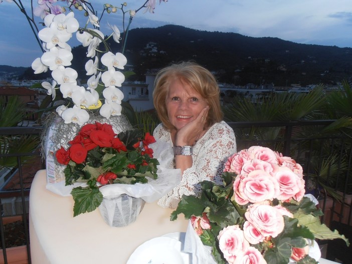 "Il canto dell'ape" omaggio ad Alda Merini ai Vivai Montina di Cisano