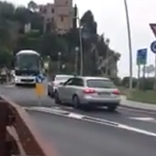 Rotonda di Finalpia, ancora polemiche e problemi