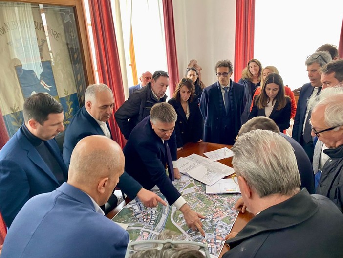 Ribaltamento del casello di Albisola, il Sindaco risponde per le rime alla minoranza: "Come al solito lanciano messaggi non veri"