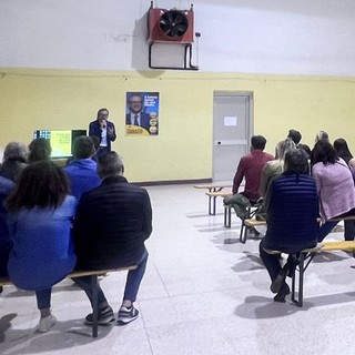 Albenga, il candidato sindaco Riccardo Tomatis incontra i cittadini di Campochiesa Albenga, il candidato sindaco Riccardo Tomatis incontra i cittadini di Campochiesa