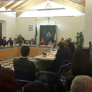 La vertenza degli ex Rodriguez approda in consiglio: istituzioni e sindacati chiedono a gran voce il rispetto degli accordi