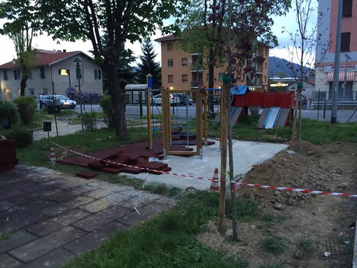 Cairo, in via di completamento il restyling dei giardini pubblici di San Giuseppe Cairo, in via di completamento il restyling dei giardini pubblici di San Giuseppe