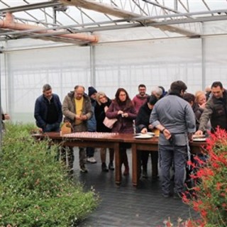 Successo per "Petali in vaschetta" la manifestazione dedicata alla cucina con i fiori promossa da Raverabio di Albenga in collaborazione con il CREA di Sanremo Successo per "Petali in vaschetta" la manifestazione dedicata alla cucina con i fiori promossa da Raverabio di Albenga in collaborazione con il CREA di Sanremo