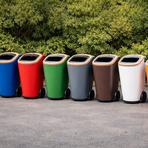 A Savona la "bratta" del caffè diventa oro: il Comune la raccoglie in bidoni di design e la rivende agli agricoltori di Albenga