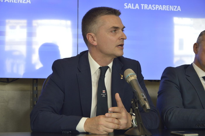 Porti, Rixi (Lega): "Logistica ancora una volta paralizzata da una timida nevicata"