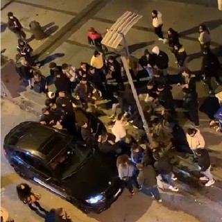 Rissa in Darsena, proseguono le indagini della squadra mobile. La Questura: "Lite legata a motivi di viabilità"