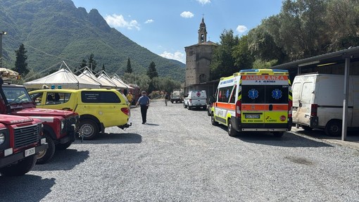 Castelbianco, ancora disperso l'escursionista francese, per le ricerce impiegati anche i droni Castelbianco, ancora disperso l'escursionista francese, per le ricerce impiegati anche i droni