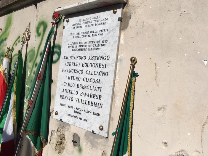 Savona, torna al suo posto la lapide della Madonna degli Angeli (FOTO)
