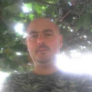 A Magliolo i funerali del 49enne Roberto Vignone