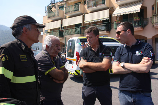 Incendio nell'albenganese, Giampedrone: "Due appartamenti inagibili, lavoriamo per supportare chi non potrà rientrare a casa"