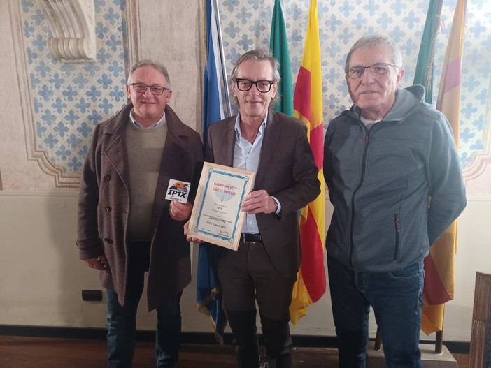 Con il team IP1X Albenga fa il giro del mondo: dalla Gallinara oltre 2500 collegamenti durante la competizione mondiale dei radioamatori Con il team IP1X Albenga fa il giro del mondo: dalla Gallinara oltre 2500 collegamenti durante la competizione mondiale dei radioamatori