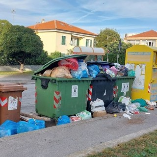 Rifiuti a Savona, nei primi mesi del 2024 il porta a porta per ristoratori e utenze commerciali, fra un anno per tutti i cittadini