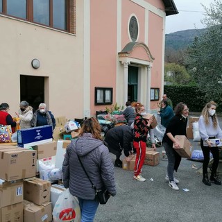 Torce e generi di prima necessità: Andora si mobilita per i profughi dell'Ucraina